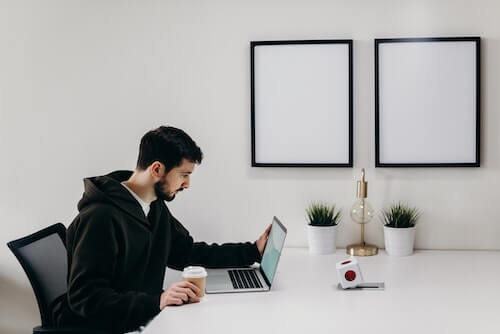 pexels - IT computer guy