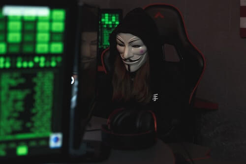 pexels - IT hacker-2