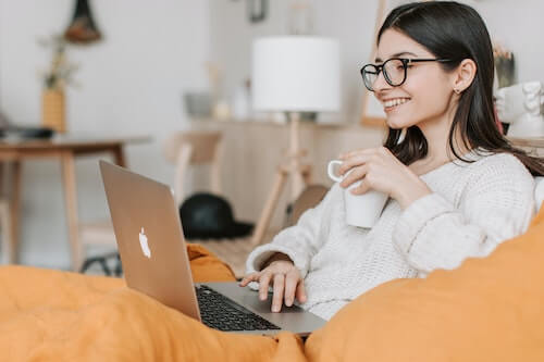 pexels - happy IT worker-2